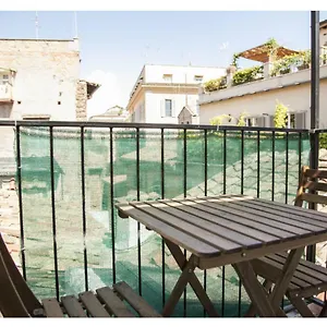 M9 Pantheon Attic 10 Apartamento